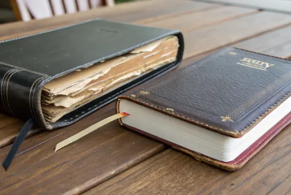 smyth sewn binding bible spine